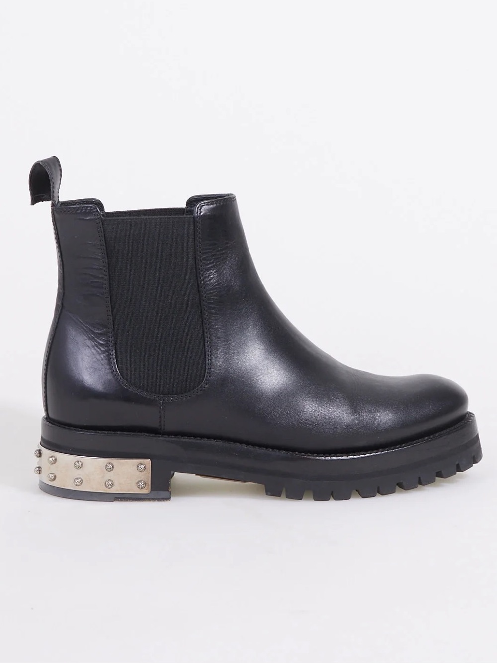 Alexander McQueen Black Leather Chelsea Boots with Studded Heel Size 39.5